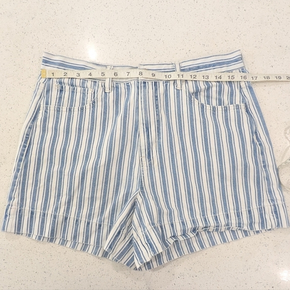 American Eagle Jean Mom Shorts Blue White Striped High Rise Y2K Casual Retro 12 - Picture 3 of 9